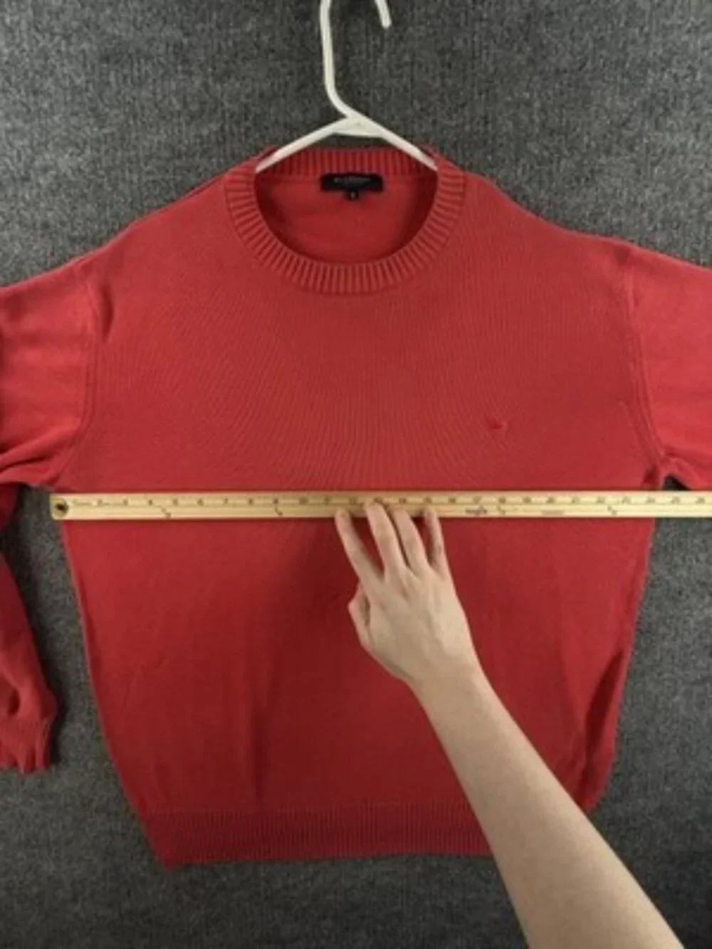Burberry London Crew Neck Logo Pullover 8 Red Knit Solid Long Sleeve Mens Adult